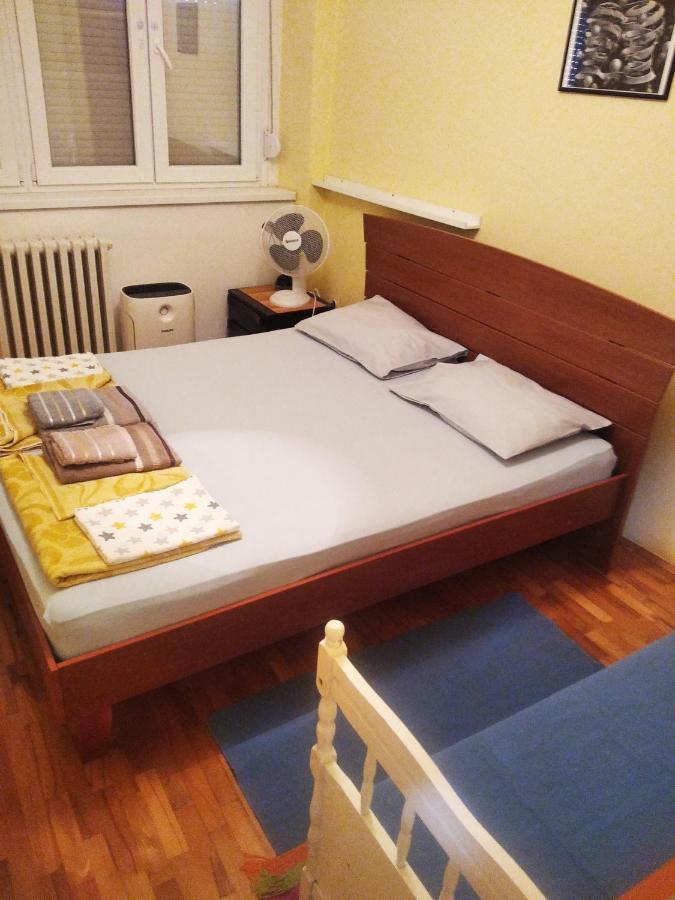 Viva Apartment Skopje Esterno foto